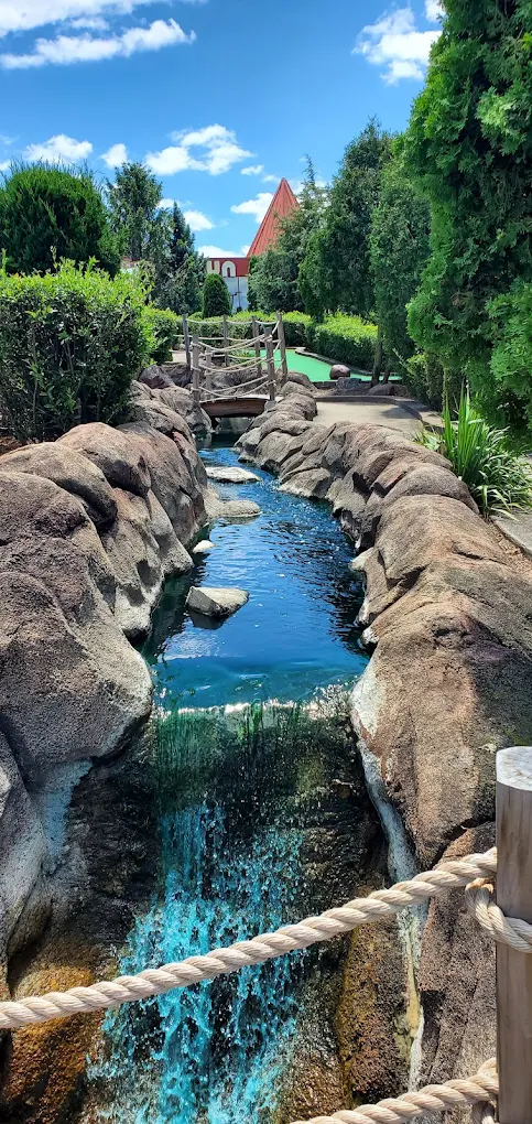 Waterfalls & Rivers